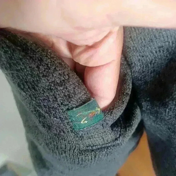 Orvis Mens Dark Gray and Black Sherpa Lined 1/4 Zip Sweater  M - Picture 7 of 16